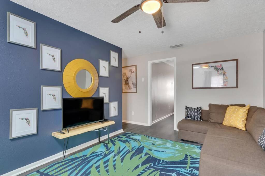 》Executive Apartment Near Armature Works-Room For Six, Full Kitchen《 Τάμπα Εξωτερικό φωτογραφία