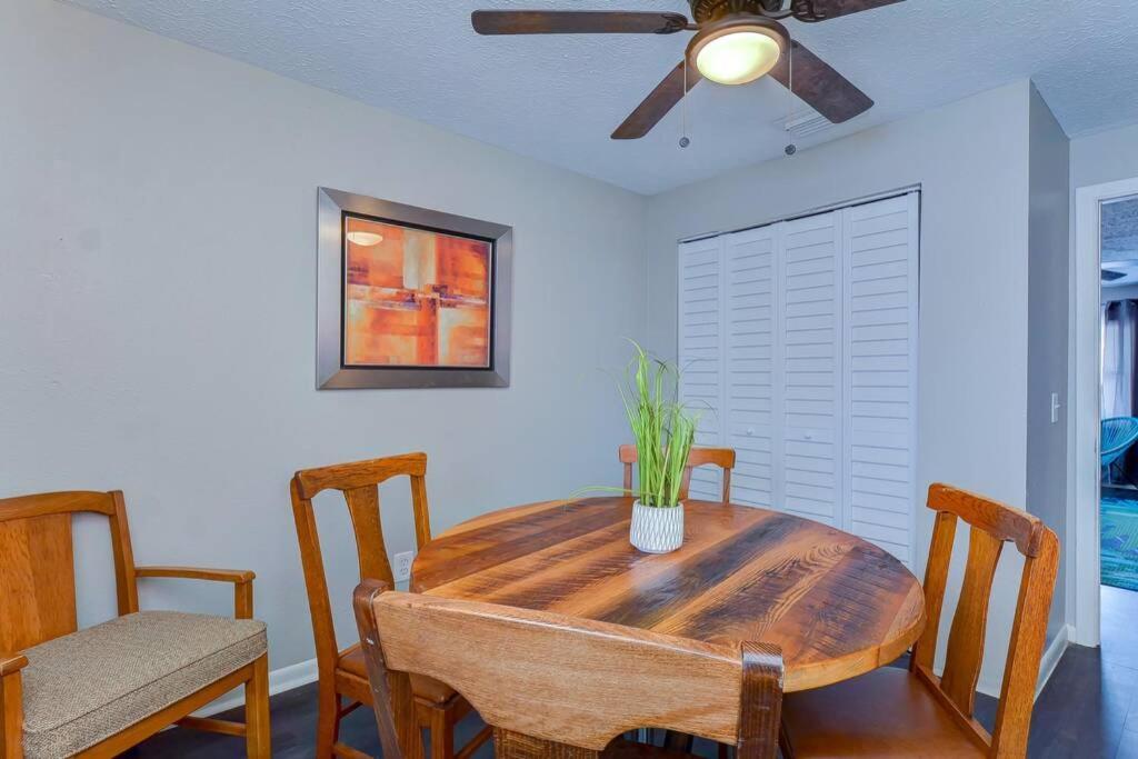 》Executive Apartment Near Armature Works-Room For Six, Full Kitchen《 Τάμπα Εξωτερικό φωτογραφία